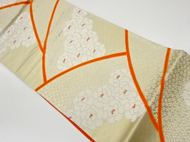 リサイクル　曲線に牡丹・小花模様織出し袋帯